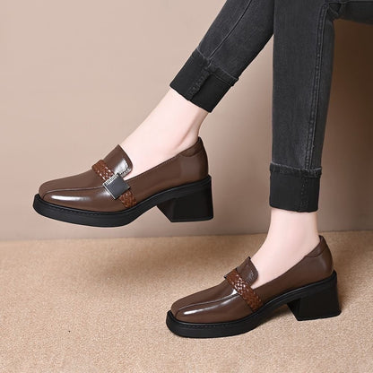 Zapatos retro de piel con tacón grueso y punta cuadrada